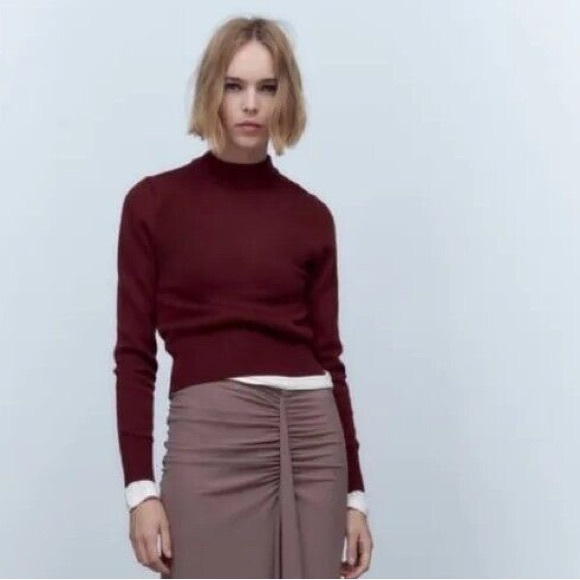 TAGS STILL ON - Cropped knit sweater ZARA size SMALL - Picture 2 of 4